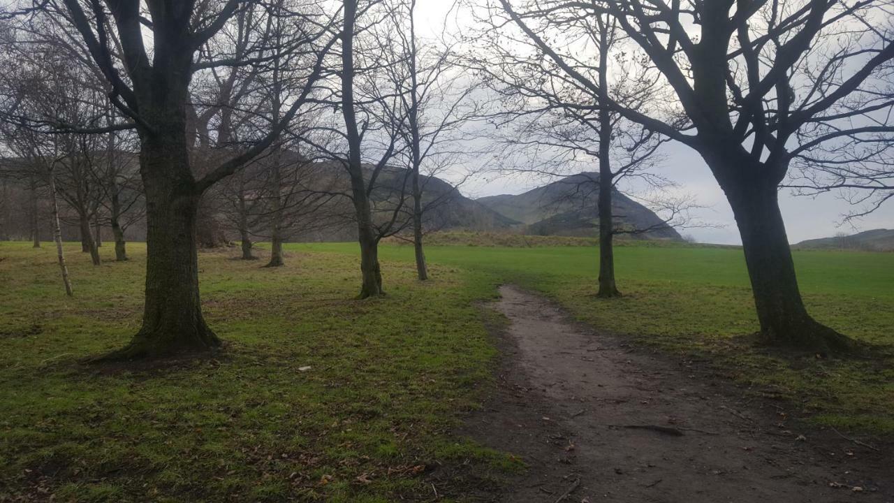 Holyrood Park Apartment Edinburgh Dış mekan fotoğraf